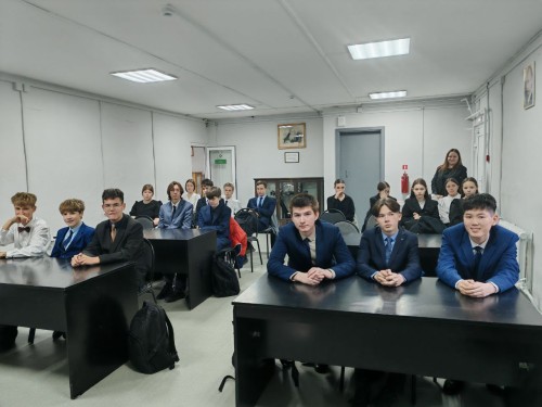 В Забайкальском филиале ФБУ «Бурятский ЦСМ» школьники погрузились в мир точности и стандартов!